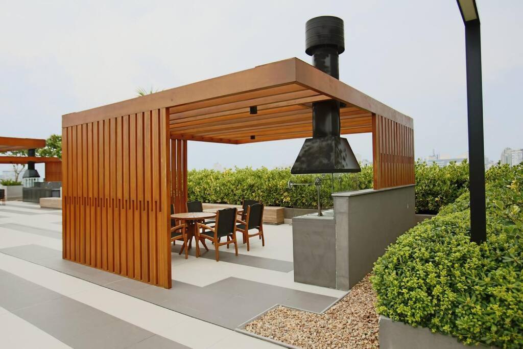 Apto Frente Parque Com Vista E Piscina Porto Alegre Exterior foto